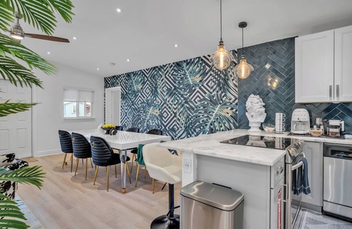 Lake Ridge House | The Playful Oasis 5 Bedroom Fort Lauderdale Pool Home near the Beach