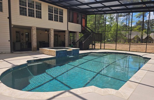 Bethlehem Apartment | The Pool Palace - Modern 2500 sq ft 2-bdrm apartment w/an enclosed heated pool!
