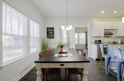 Chapin House | The Red Rooster of Chapin
