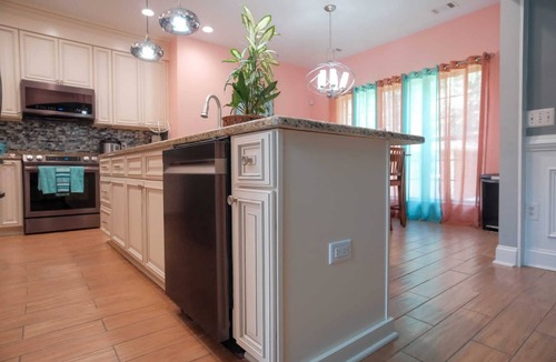 Fleming House | The Relaxation Getaway Sleeps 10 4 bedrooms 3.5 baths