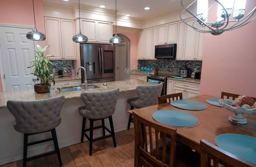 Fleming House | The Relaxation Getaway Sleeps 10 4 bedrooms 3.5 baths