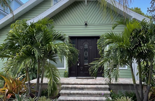 Gulfport House | The right location!