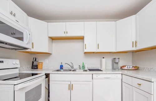 Fayetteville House | The Rosehill Residence