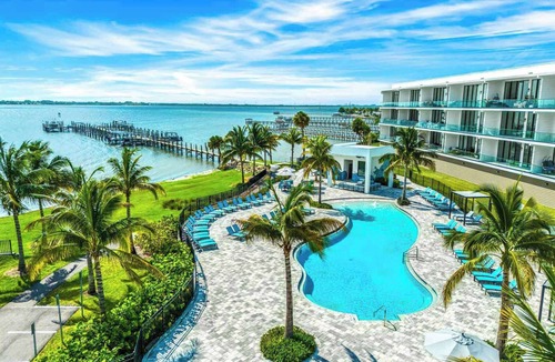 Melbourne Beach House | The Sea Renity | Relax & Rejuvenate in This Picturesque Retreat, Mins From Beach