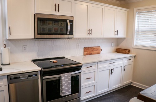 Swansboro House | The Shore House, with private boat access in neighborhood