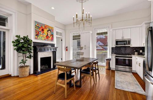 Savannah Victorian District Apartment | The Squares of Savannah: Chatham by Lucky Savannah