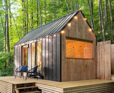 Sylva Apartment | The Twig - Outdoor Shower, Deck, and Cozy Chimney