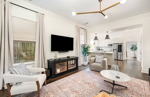 Plaza Midwood House | The Ultimate Escape - Midwood Hideaway with Hot Tub, Peloton, Games