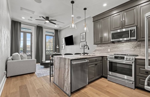 Florence Apartment | The Urban Flats
