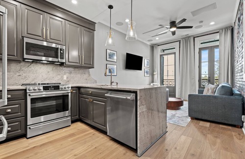 Florence Apartment | The Urban Flats