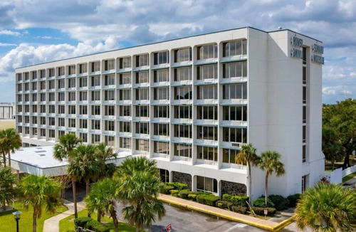 Orlando Apartment | The View Hotel, Trademark Collection by Wyndham