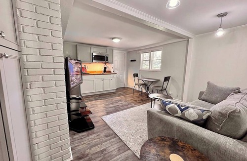 Shell Point House | The White Brick Escape