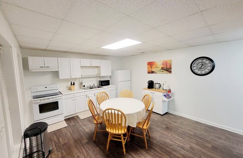 Buford House | Three-Bedroom Guest Suite in House Basement