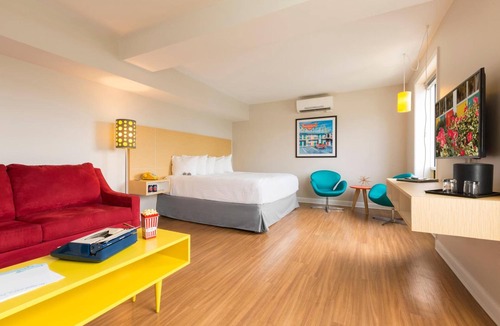 Yamacraw Village Hotel | Thunderbird Inn