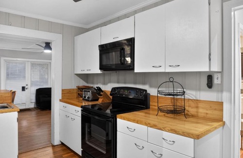 Thunderbolt House | Thunderbolt Coastal Cottage