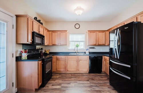 Bluffton House | Tide and Time Again charming 3-bedroom coastal home in historic Old Town Bluffton