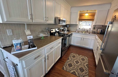 Leesville House | Time Well Wasted