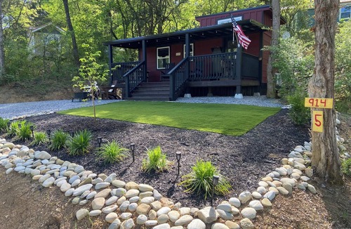 Newport House | Tiny Mountain Lodge with Smokey Mountain views. Newport TN Lodge decor.