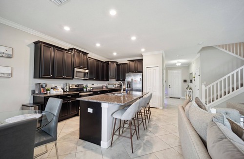 Riverview House | Top 1% Rated Tampa Home/King/Theater/Game Rm/Pool/Close to attractions/beaches!