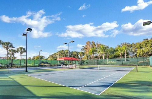 The Bluffs Condo | Total Zen! 2+ bedroom condo in lovely Jupiter with Marina view