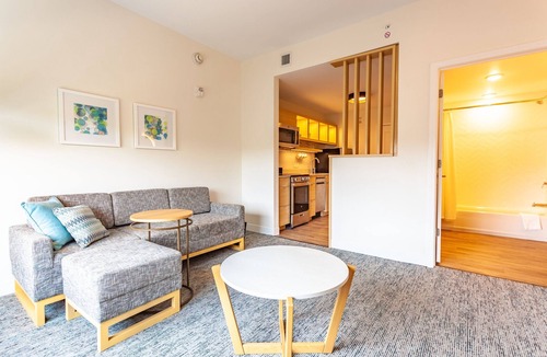 Southwest Raleigh Hotel | TownePlace Suites by Marriott Raleigh-University Area