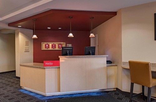 Terry Sanford Hotel | TownePlace Suites Fayetteville Cross Creek