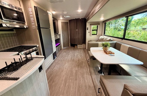 Piedmont House | Tranquil 2-bedroom caravan with AC in charming Piedmont