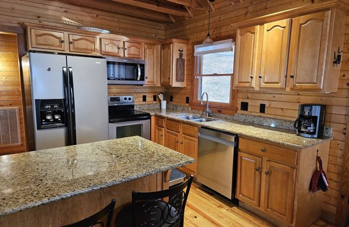 Cleveland Cabin | Tranquil Cabin in the Blue Ridge Foothills - Outdoor Lovers Paradise!