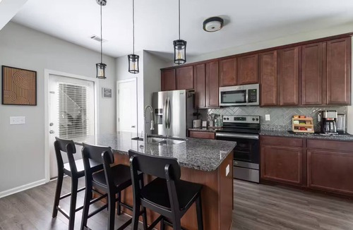 Dacula House | Tranquility in Lawrenceville