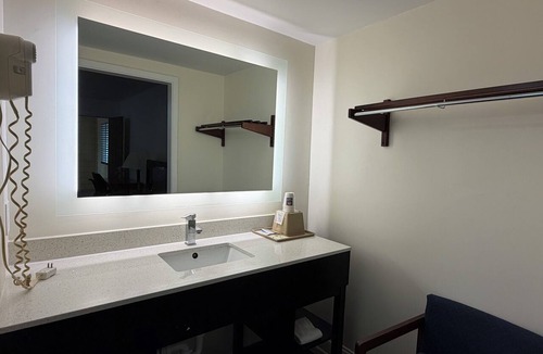 Buford Hotel | Travel Inn Buford near Mall of Georgia