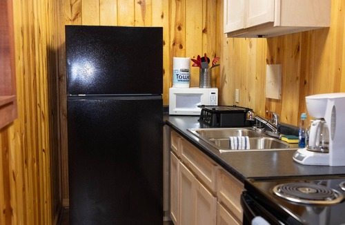 Helenwood Cabin | Treestand Cabin at Gap Creek Cabins