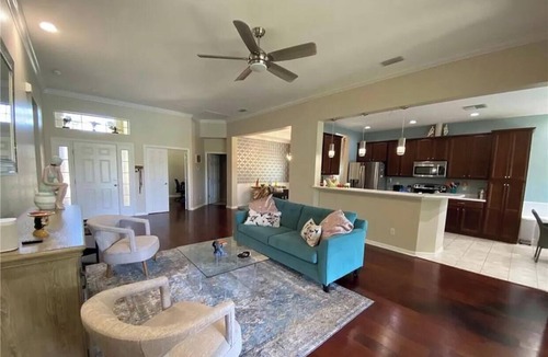 Trafalgar House | Tropical gated community lake front house Sandoval Cape Coral Pet Friendly.