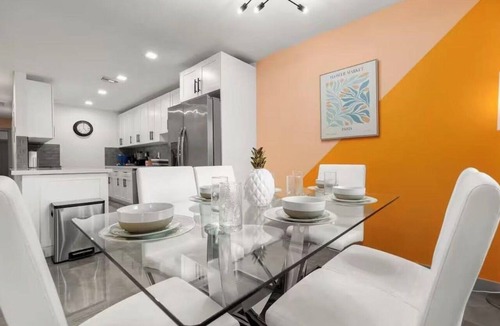 Croissant Park House | Tropical Oasis Near Beach, Airport & Cruise Port