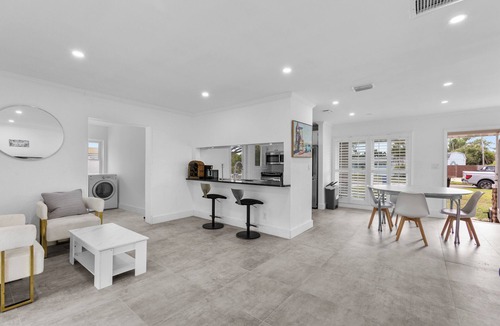 Shore Acres House | True Private Oasis offering Comfort, Charm and Adventure.