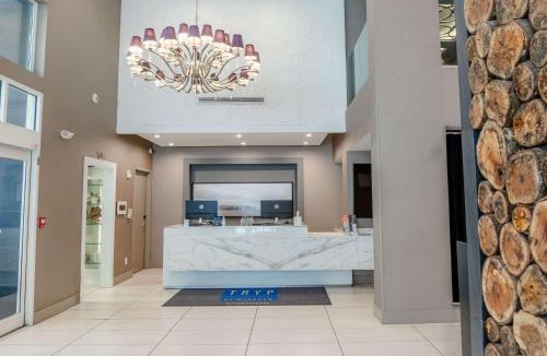 Historic Downtown Savannah Hotel | TRYP by Wyndham Savannah