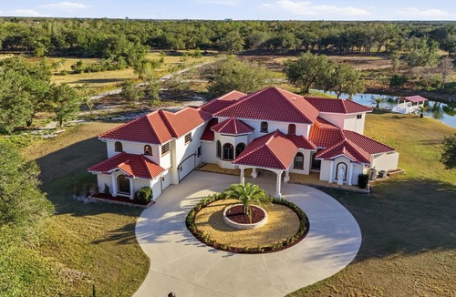 Fort Ogden House | Tuscan Countryside Estate on 12.33 Private Acres