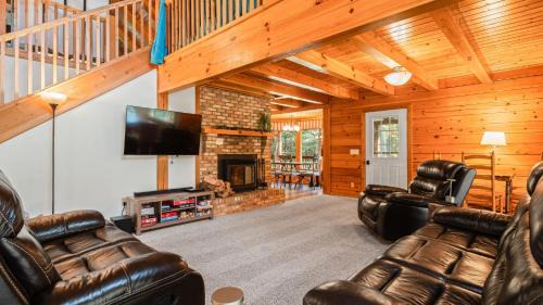 Brevard House | Twin Creeks Lodge by AvantStay