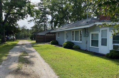 Craven County Cottage | Two-bedroom/one bath cottage with dock