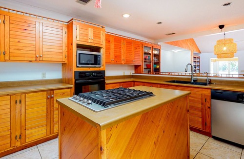 Prosperity House | Two-Story Dog-Friendly Home w/ Deck, Game Room, Free WiFi, Pellet Grill, & W/D