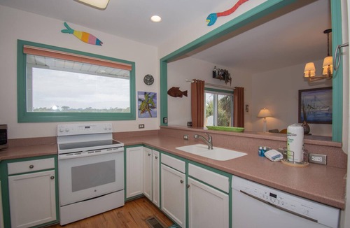 Saint Helena Island House | Two-Story Family Home w/ Two Large Decks & Amazing Ocean Views