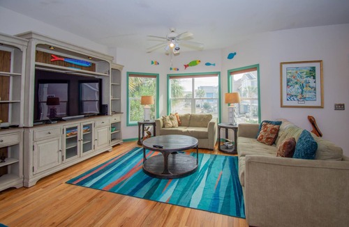 Saint Helena Island House | Two-Story Family Home w/ Two Large Decks & Amazing Ocean Views