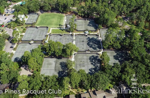 Heritage Woods Villa | Two-story, Golf views Villa, Sleeps 8, in the heart of Harbour Town