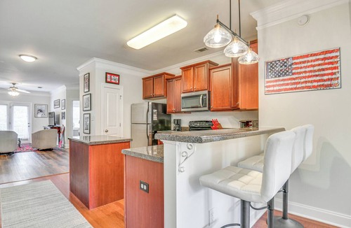 Athens Condo | Ultimate Athens Retreat: 1 Mi to UGA & 5 Points