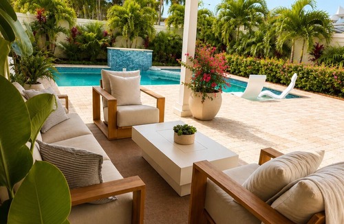 Lauderdale Beach House | Ultimate Beach Bungalow steps from ocean. Come Enjoy a Family Beach Vacation
