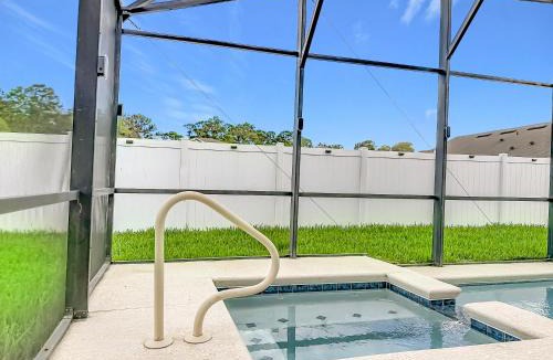 Trafalgar Village House | Ultimate Family Vacation Home Near Disney