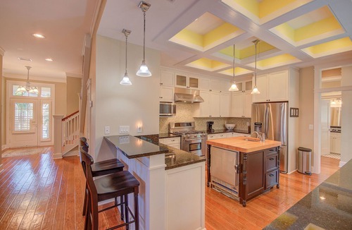 Bay Esplanade House | Ultimate Island Getaway - Monthly Beach Rental ➠ 760 Bay Esplanade