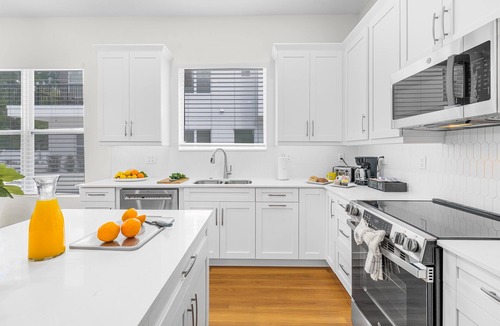 University House | Ultimate Tampa Stay | Dual Units 6BR Sleeps 17