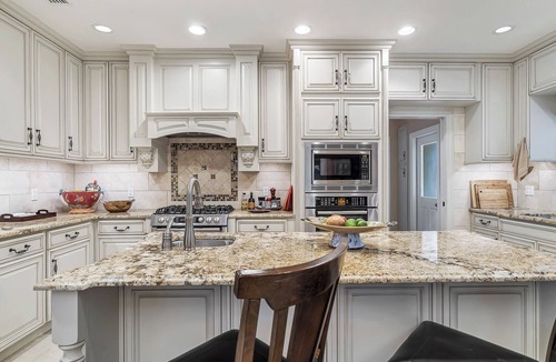 Lake Wales House | Ultra Private Central Florida Luxury Home with Pool