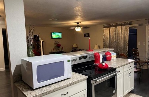 Pine Hills House | Univ Studios,Sea World, Disney World, Camping World Stadium,Tinker Field Complex