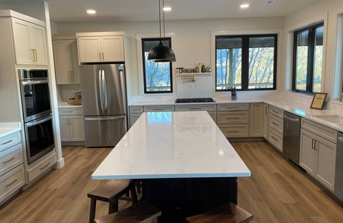 La Follette House | Unsalted Suites, Norris Lake, TN- NEWLY BUILT with Massive Decks & 2 Slip Dock